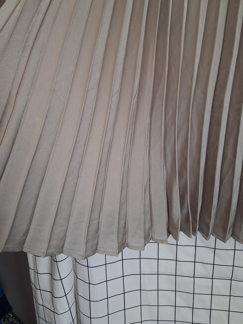 Pleated Midi Skirt - Taupe Gray - Picture 2 of 3